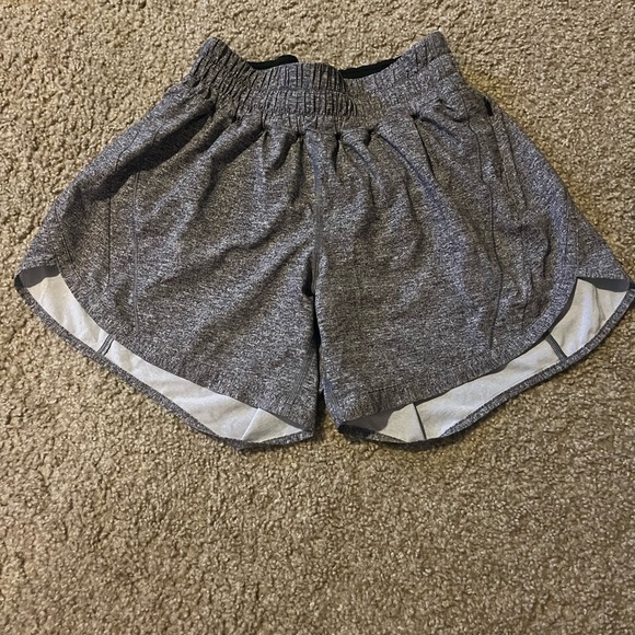 Lululemon 5 inch Gray Athletic Shorts - Picture 1 of 5